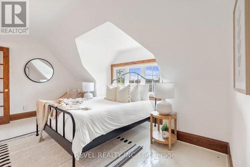 707 Gladstone Avenue, Toronto (Dovercourt-Wallace Emerson-Junction), ON - Indoor Photo Showing Bedroom