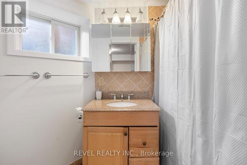 707 Gladstone Avenue, Toronto (Dovercourt-Wallace Emerson-Junction), ON - Indoor Photo Showing Bathroom