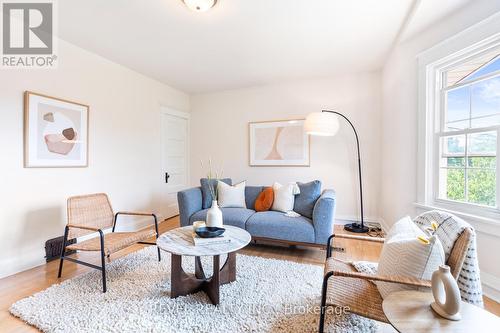 707 Gladstone Avenue, Toronto (Dovercourt-Wallace Emerson-Junction), ON - Indoor Photo Showing Living Room