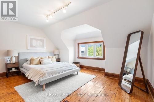 707 Gladstone Avenue, Toronto (Dovercourt-Wallace Emerson-Junction), ON - Indoor Photo Showing Bedroom