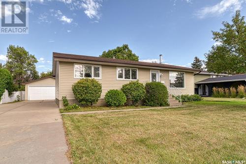 97 Edelweiss Crescent, Moose Jaw, SK - Outdoor With Facade