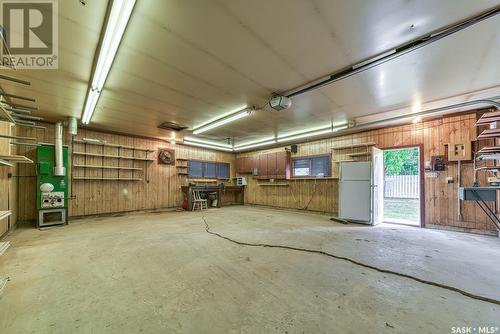 97 Edelweiss Crescent, Moose Jaw, SK - Indoor Photo Showing Garage