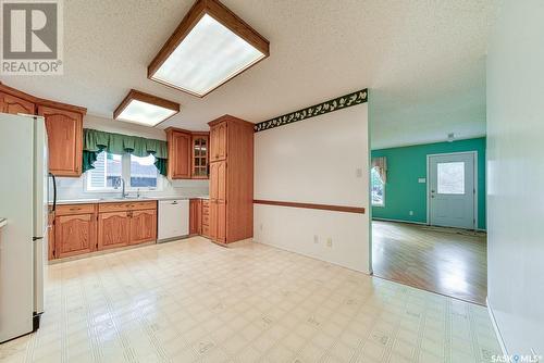 97 Edelweiss Crescent, Moose Jaw, SK - Indoor Photo Showing Kitchen