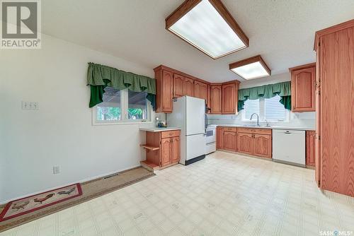 97 Edelweiss Crescent, Moose Jaw, SK - Indoor Photo Showing Kitchen