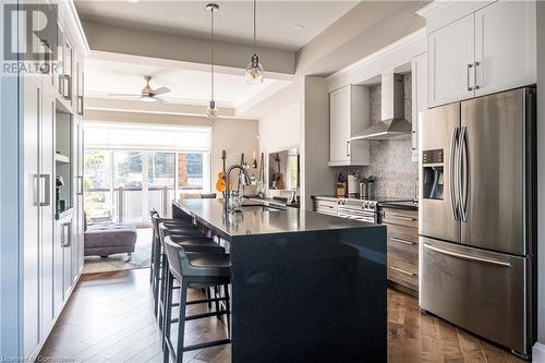 255 Park Street S, Hamilton, ON - Indoor Photo Showing Kitchen With Stainless Steel Kitchen With Upgraded Kitchen