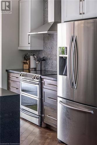 255 Park Street S, Hamilton, ON - Indoor Photo Showing Kitchen With Stainless Steel Kitchen