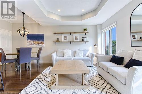 94 Benziger Lane, Stoney Creek, ON - Indoor Photo Showing Living Room