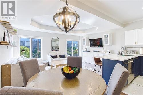 94 Benziger Lane, Stoney Creek, ON - Indoor Photo Showing Dining Room