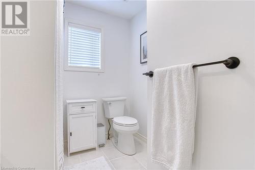 94 Benziger Lane, Stoney Creek, ON - Indoor Photo Showing Bathroom