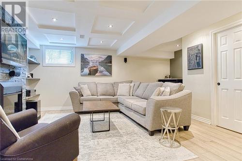 94 Benziger Lane, Stoney Creek, ON - Indoor Photo Showing Living Room