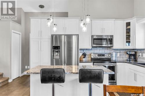 134 Kloppenburg Crescent, Saskatoon, SK - Indoor Photo Showing Kitchen With Upgraded Kitchen