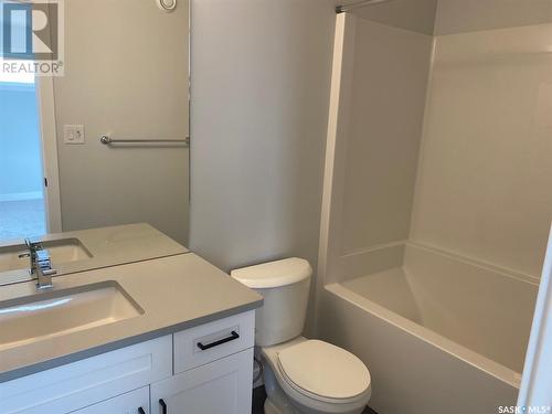 927 Brighton Gate, Saskatoon, SK - Indoor Photo Showing Bathroom