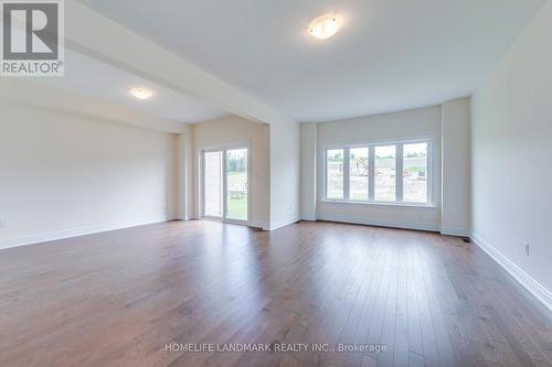 117 Kennedy Boulevard, New Tecumseth, ON - Indoor Photo Showing Other Room