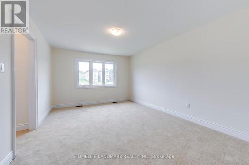 117 Kennedy Boulevard, New Tecumseth, ON - Indoor Photo Showing Other Room