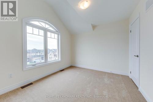 117 Kennedy Boulevard, New Tecumseth, ON - Indoor Photo Showing Other Room