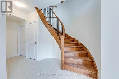 117 Kennedy Boulevard, New Tecumseth, ON - Indoor Photo Showing Other Room