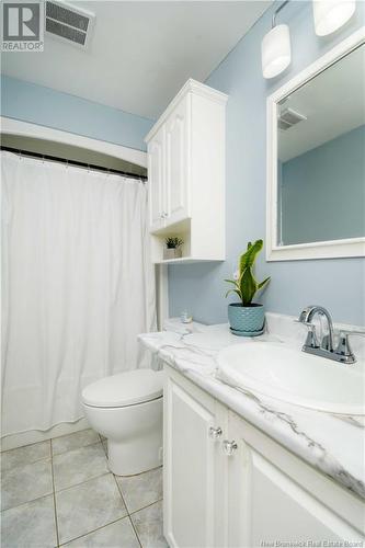 25 Teesdale Street, Moncton, NB - Indoor Photo Showing Bathroom