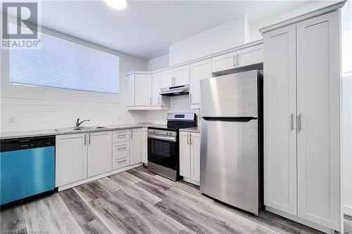 278 Crowland Avenue, Welland, ON - Indoor Photo Showing Kitchen