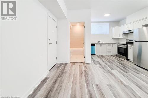 278 Crowland Avenue, Welland, ON - Indoor Photo Showing Kitchen