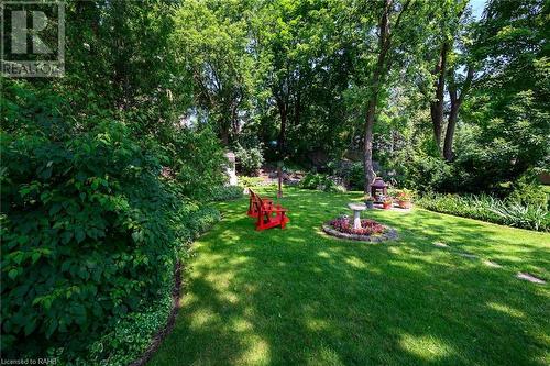 20 Cedar Street, Waterdown, ON - Outdoor