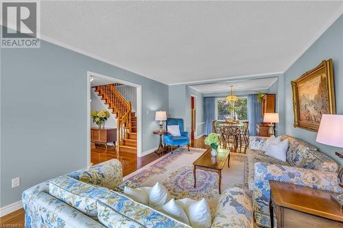 20 Cedar Street, Waterdown, ON - Indoor Photo Showing Living Room