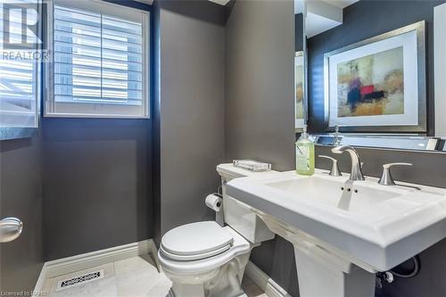 1245 Hammond Street, Burlington, ON - Indoor Photo Showing Bathroom