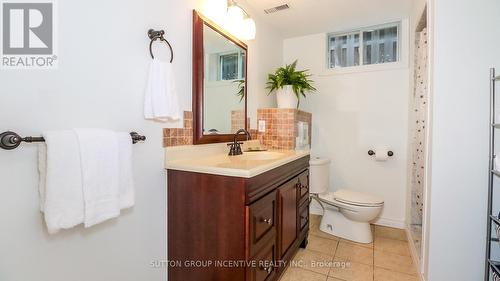 137 Dean Avenue, Barrie (Painswick South), ON - Indoor Photo Showing Bathroom