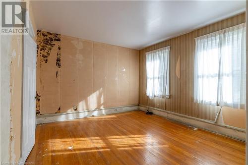 170 St. Clair Boulevard, Hamilton, ON - Indoor Photo Showing Other Room