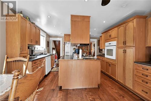 195 Talbot Street S, Simcoe, ON - Indoor Photo Showing Kitchen