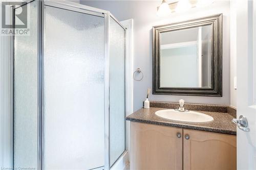 2165 Itabashi Way Unit# 14, Burlington, ON - Indoor Photo Showing Bathroom