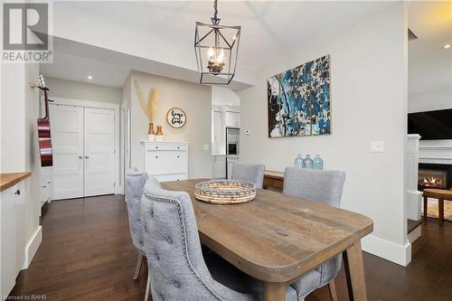 108 Main Street S, Waterdown, ON - Indoor Photo Showing Dining Room