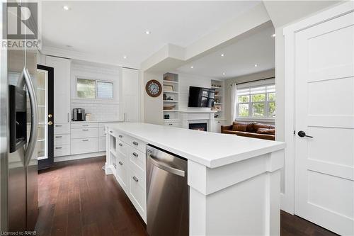 108 Main Street S, Waterdown, ON - Indoor Photo Showing Kitchen