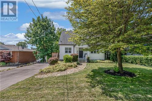 108 Main Street S, Waterdown, ON - Outdoor