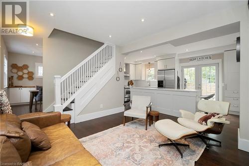 108 Main Street S, Waterdown, ON - Indoor Photo Showing Living Room