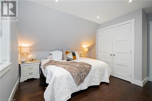 108 Main Street S, Waterdown, ON - Indoor Photo Showing Bedroom