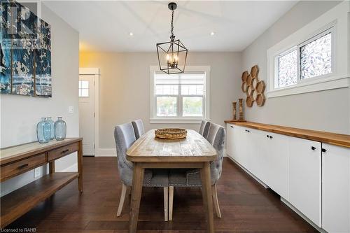 108 Main Street S, Waterdown, ON - Indoor Photo Showing Dining Room