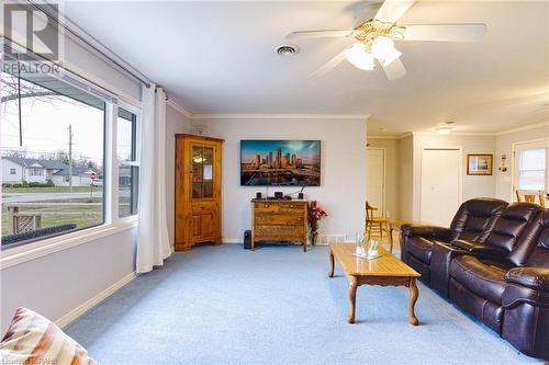 128 Cook Avenue, Ridgeway, ON - Indoor Photo Showing Living Room