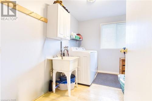 128 Cook Avenue, Ridgeway, ON - Indoor Photo Showing Laundry Room