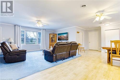 128 Cook Avenue, Ridgeway, ON - Indoor Photo Showing Living Room