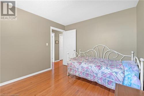 20 Courtland Drive Unit# 12, Brantford, ON - Indoor Photo Showing Bedroom