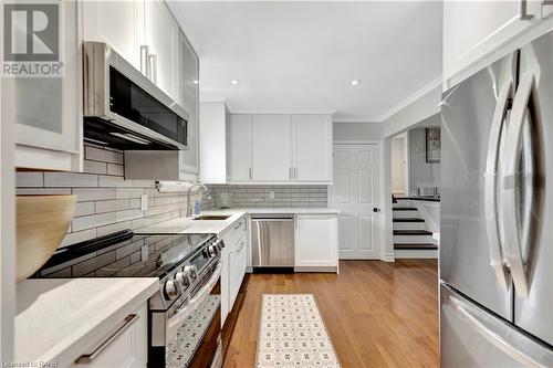 3 Forest Road, Grimsby, ON - Indoor Photo Showing Kitchen With Upgraded Kitchen