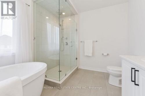 70 Harpin Way W, Centre Wellington (Fergus), ON - Indoor Photo Showing Bathroom