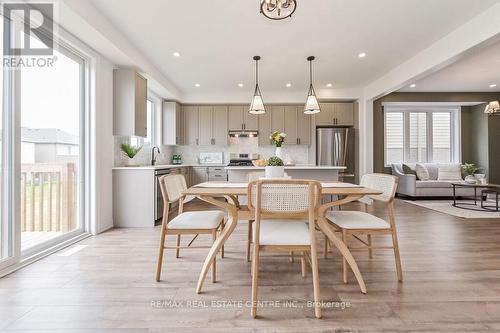 70 Harpin Way W, Centre Wellington (Fergus), ON - Indoor Photo Showing Dining Room