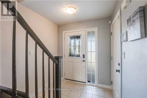 8714 Upper Canada Drive, Niagara Falls, ON - Indoor Photo Showing Other Room