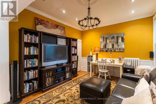 107 Cowan Avenue, Toronto (South Parkdale), ON - Indoor Photo Showing Living Room