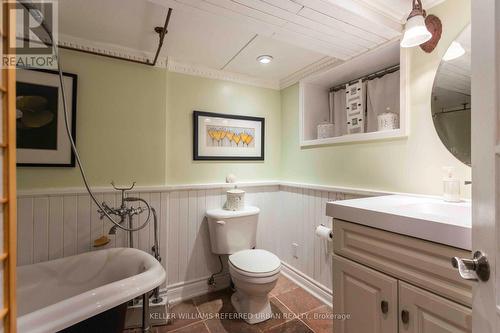 107 Cowan Avenue, Toronto (South Parkdale), ON - Indoor Photo Showing Bathroom