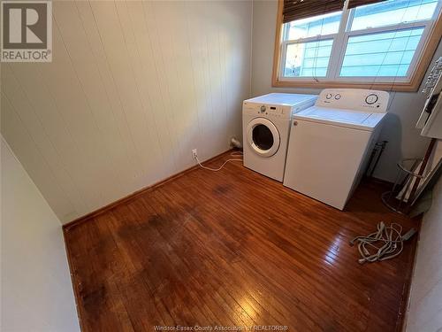 1822 Ferndale Avenue, Windsor, ON - Indoor Photo Showing Laundry Room