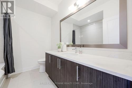 2189 Lillykin Street, Oakville, ON - Indoor Photo Showing Bathroom