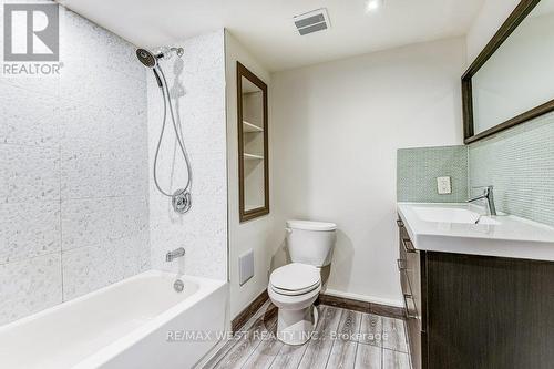 10 Sunnylea Avenue E, Toronto (Stonegate-Queensway), ON - Indoor Photo Showing Bathroom