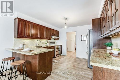 10 Sunnylea Avenue E, Toronto (Stonegate-Queensway), ON - Indoor Photo Showing Kitchen